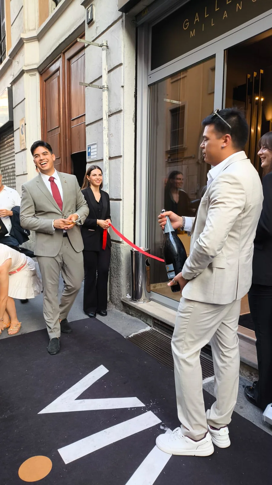 Ci vediamo qui: inaugurato lo showroom Galleria VIVI Milano